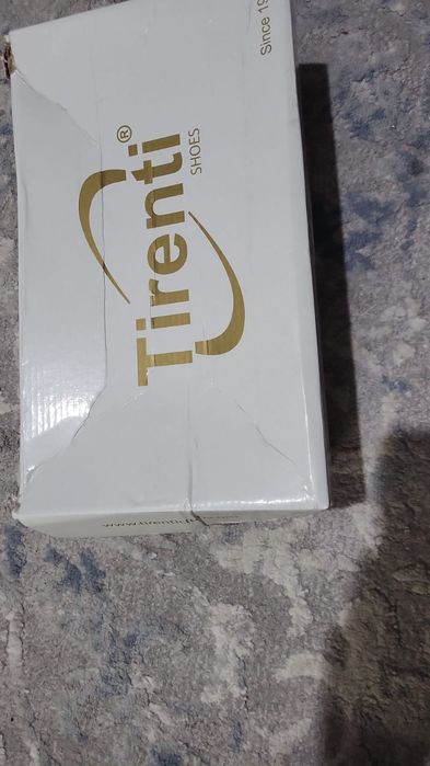 Продам туфли для девочки
