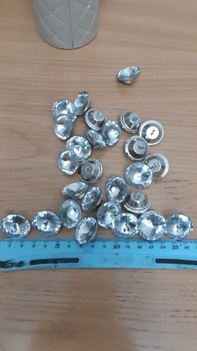 Продам декоративные пуговицы