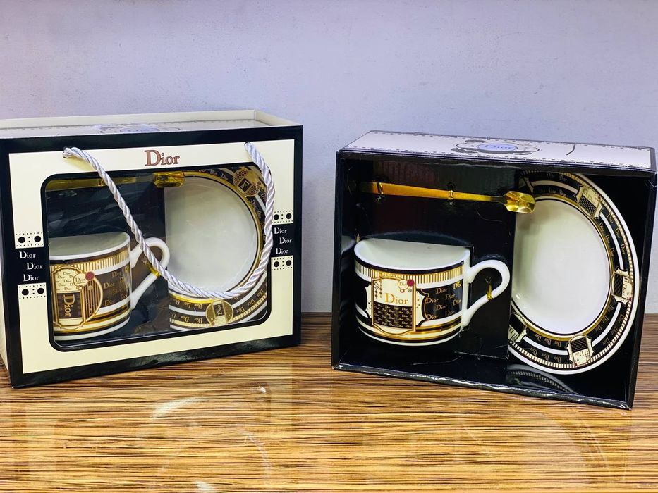 Подарочный чайный набор Dior —это отличный подарок в красивой упаковке