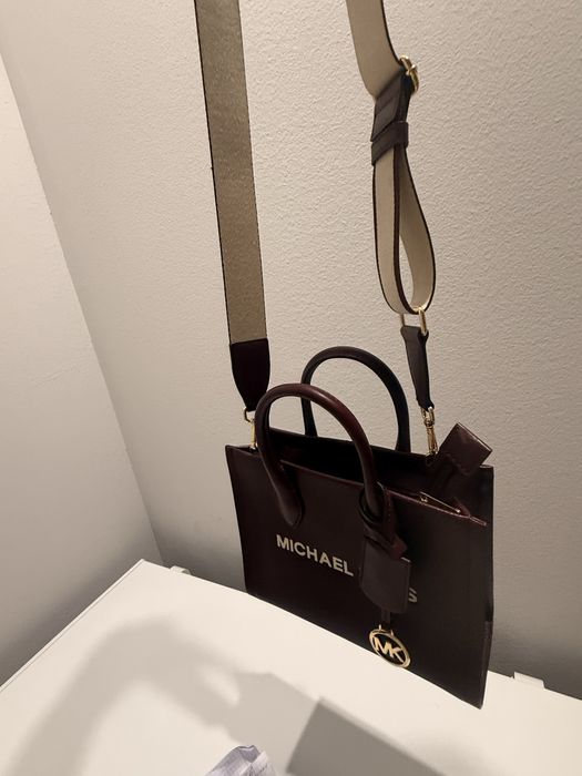Продам сумку Michael Kors,оригинал