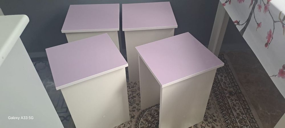 Продам новые стулья