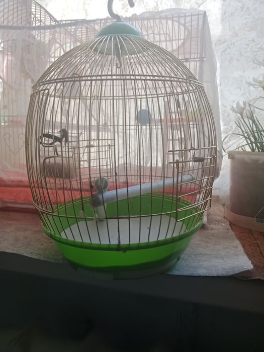 Продам клетку для попугая