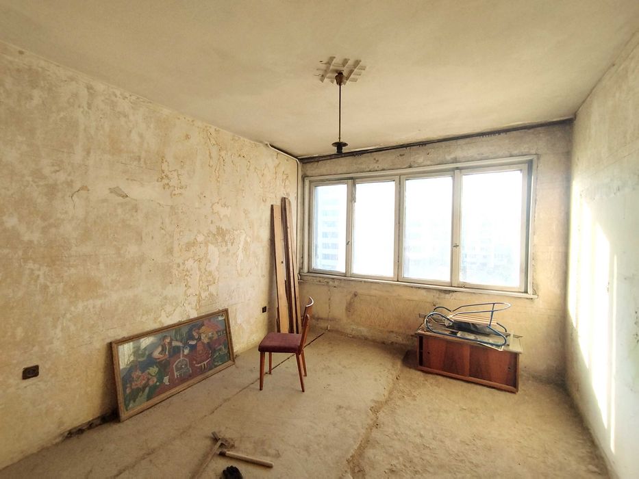 Продава се Двустаен апартамент в Перник, Център - 68 кв.м за 1013 €/кв.м - Снимка #1