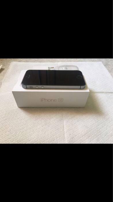 Iphone SE 32 GB .