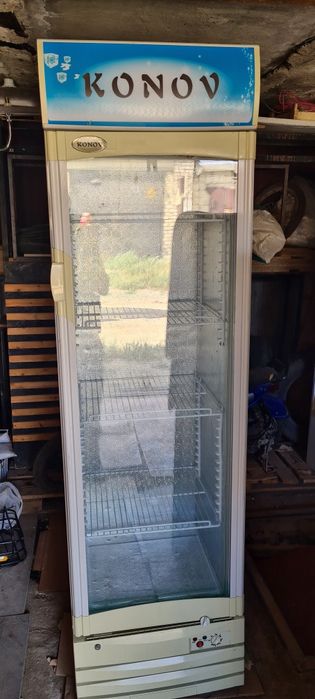 Холодильник витринный