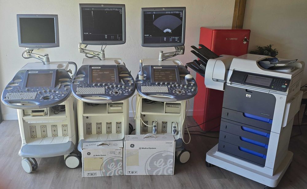 URGENT! VAND Lot ecografe GE Voluson E8 Expert, sonde medicale, !!CADOU!! - multifunctionala color HP CM4540MFP