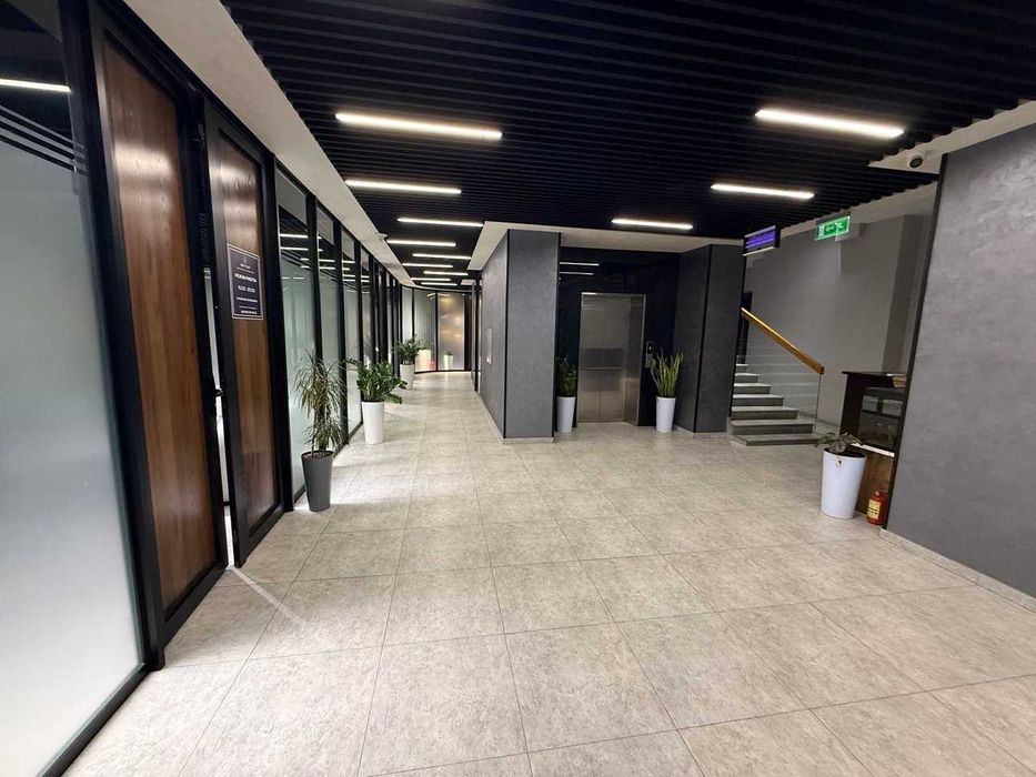 Сдам помещение в БЦ в топовом локации на ц1 Эко парк Ф33