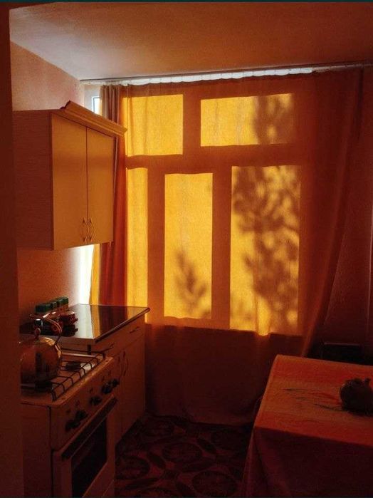 3 хонали квартира сотилади срочно