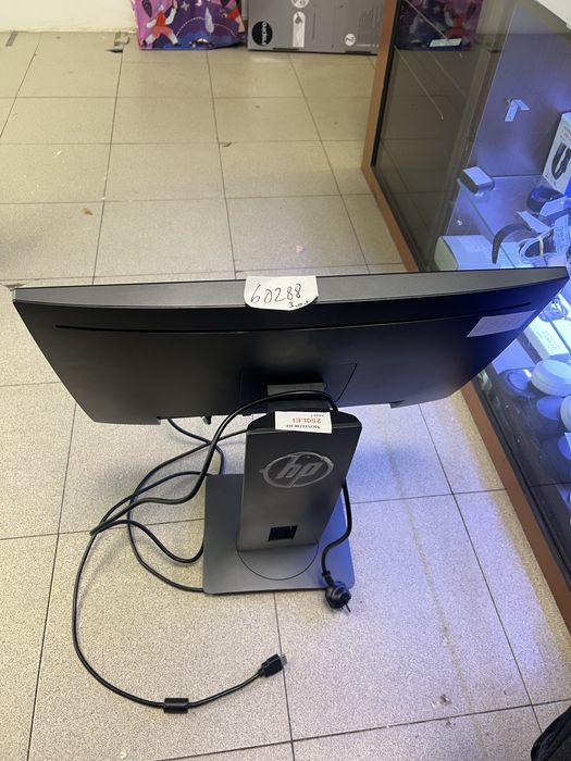 Monitor HP +cablu de alimentare •Amanet Lazar Crangasi•55117