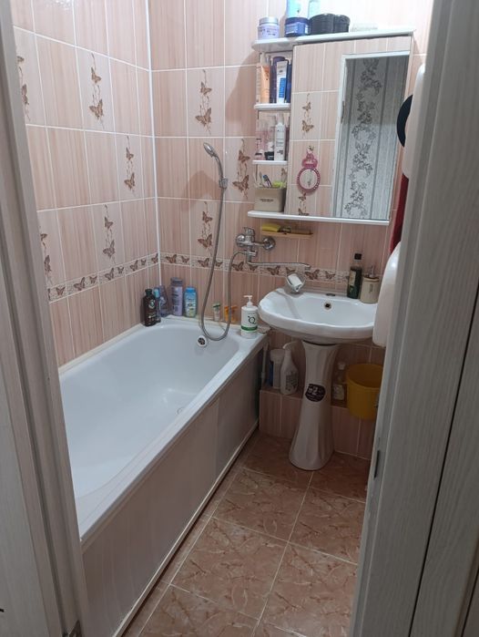 Продам 2 комнатную квартиру