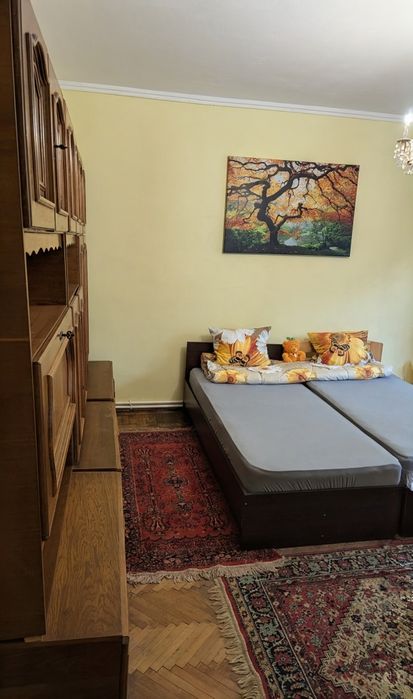 Inchiriez camera la casa, zona Copou, pentru doua fete