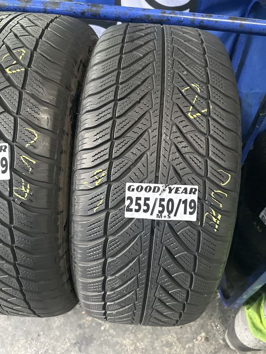 255/50/19 Goodyar