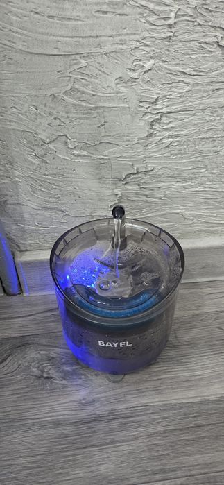 Продам поилку для кошек