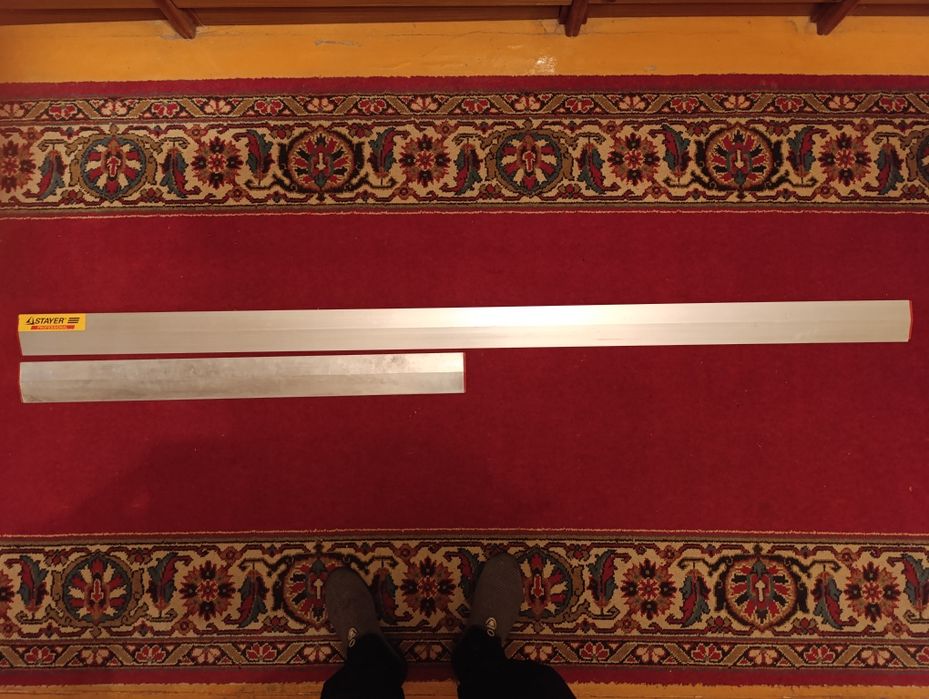 Уровни и тяги на штукатурку-заливку.