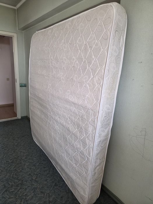 Отдам Матрас бесплатно, самовывоз
