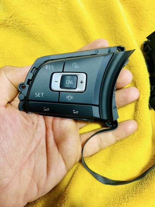 Comenzi buton multifunctional si padele pt golf
