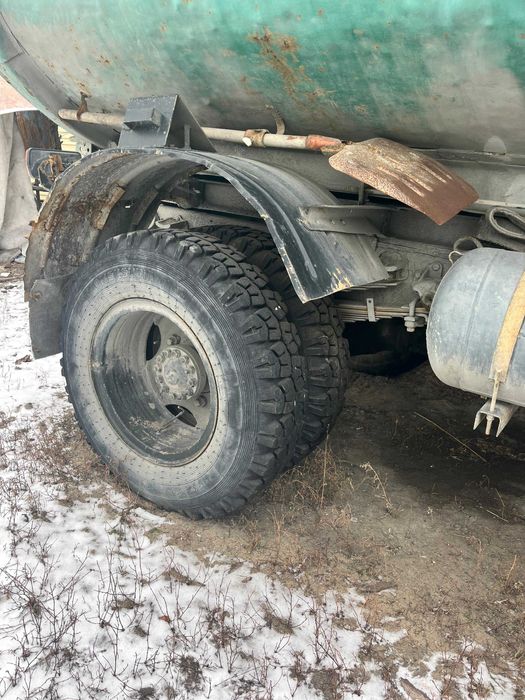 Грузовая машина ЗИЛ