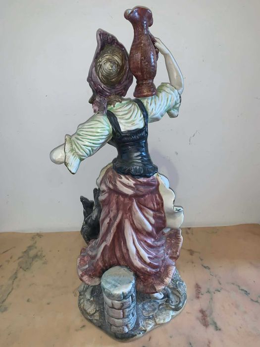 Bibelou din portelan cu tenta Tarancuta