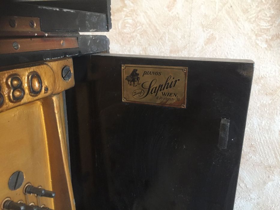 Антикварное Венское пианино
