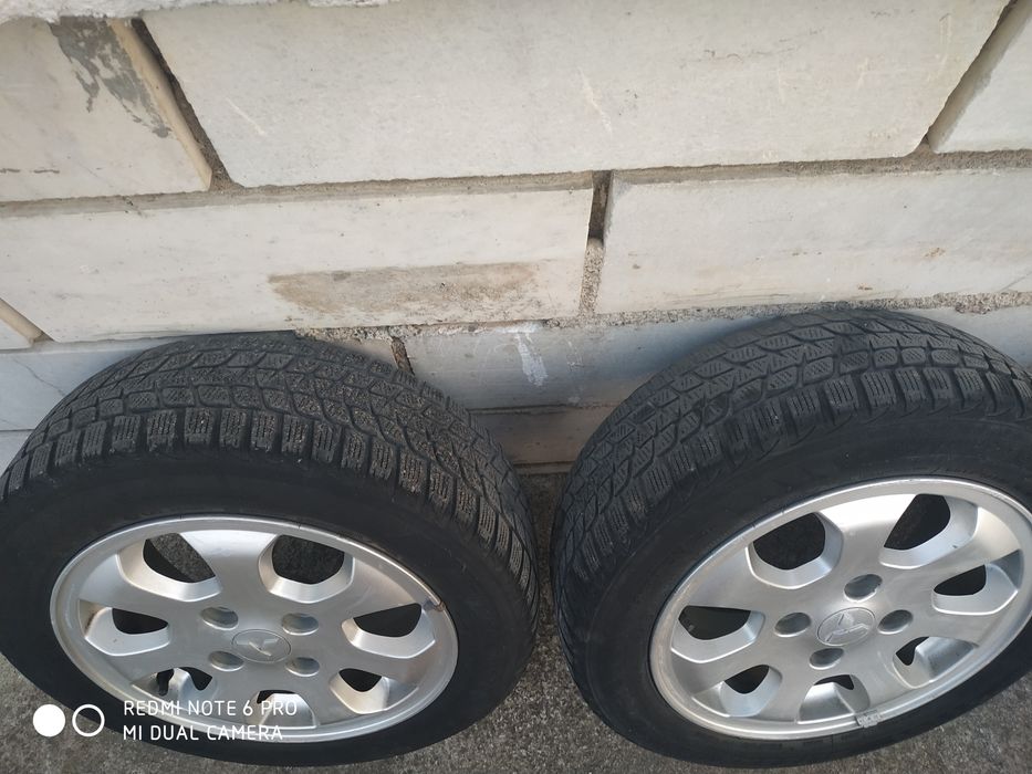 4броя лети джанти с гуми за Мицубиши спейс стар петнадесет цола