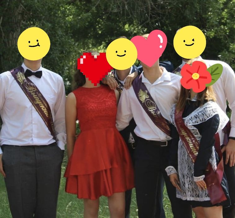 Продам платье для подростка