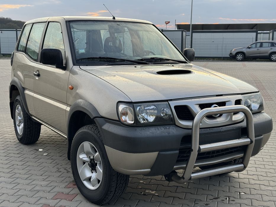 Nissan Terrano 2.7D Autoutilitara An:2002 4450€ Neg