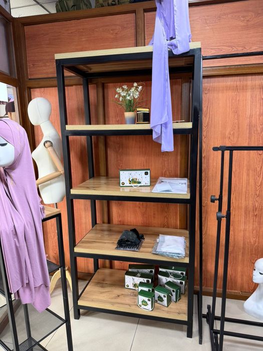 Рейлы, манекен, столы для бутика