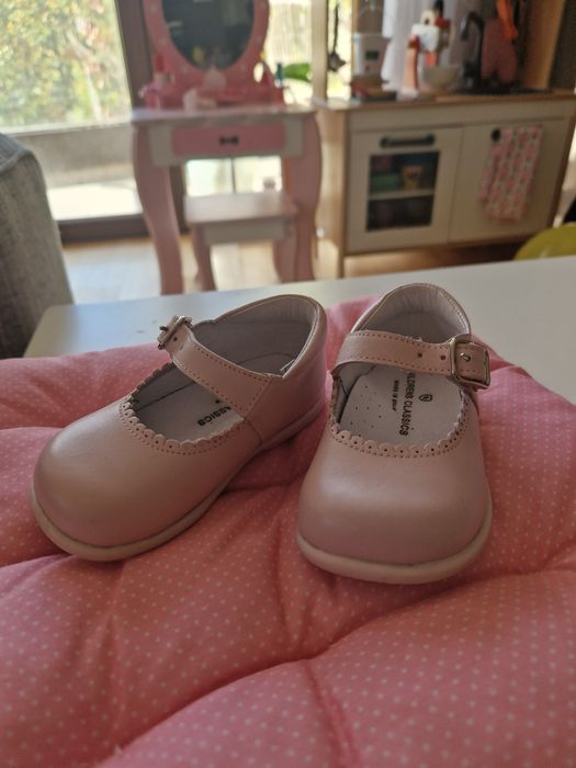 Бебешки кожени обувчици р-р 20 + подарък