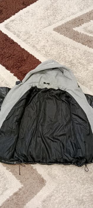 Продам кожаную куртку