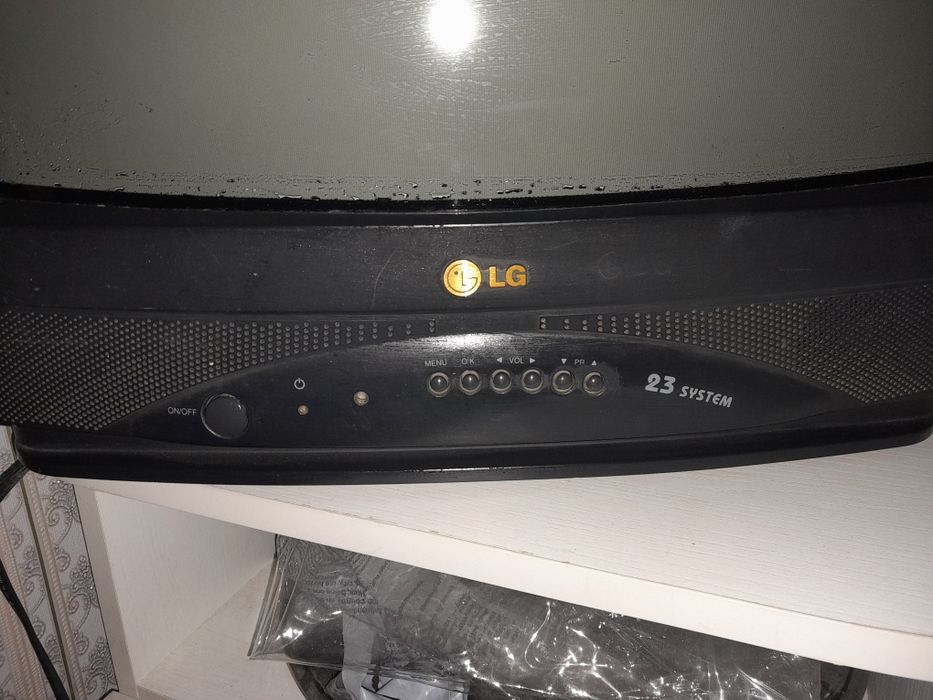 Продам телевизор