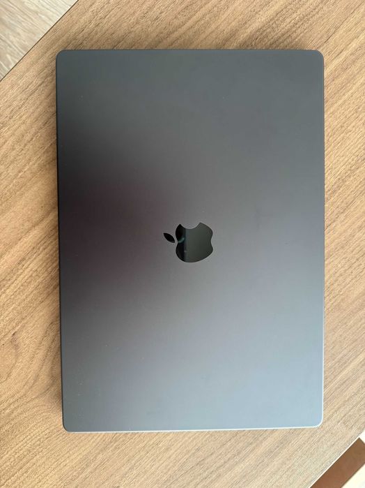 MacBook Pro 16 M3 Pro 2023