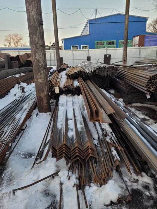 Продам уголок 125 и др  металлический