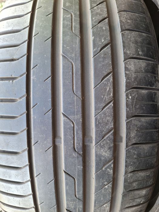 Продам шины. 245/40/19  нексен