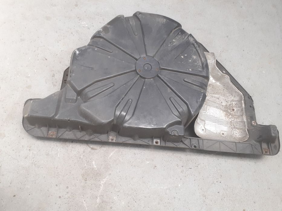 Suport Podea Oală Locas Roată Rezervă Renault Megane 3 Hatchback Scurt