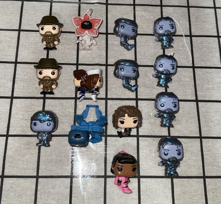 Фигурки ОСД - очень странные дела, киндер джой