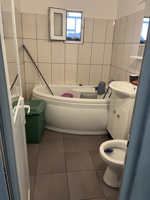 Ap. De inchiriat 2 camere decomandat