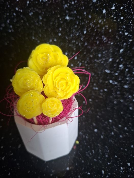 8-ми Март.Сапунени цветя в кашпи.