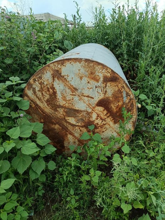 Емкость 2 Куба .