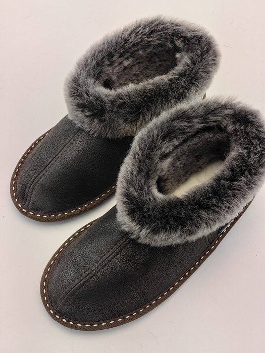 Детски пантофи от агнешка кожа Velis