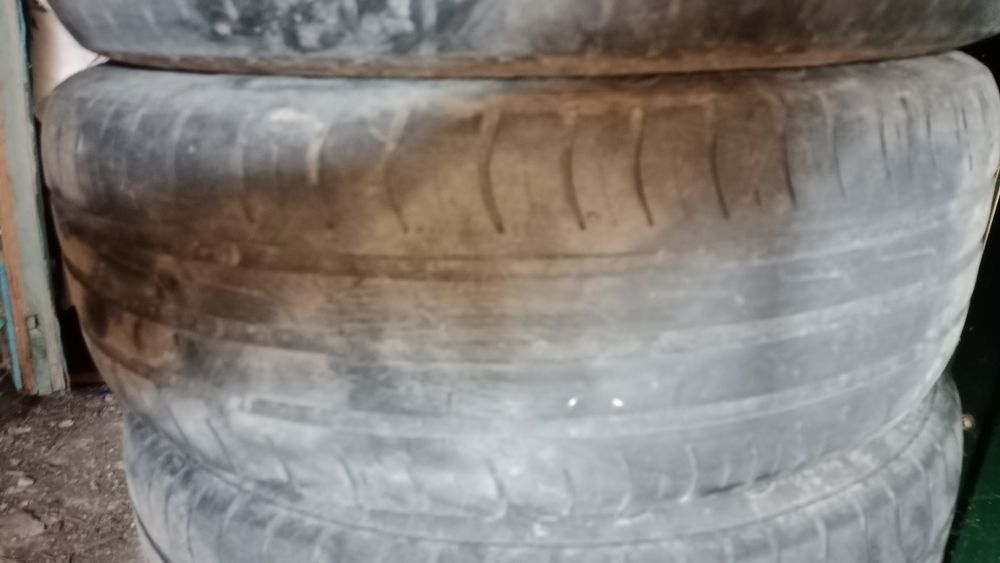 Продам 4 баллона  Кордиант