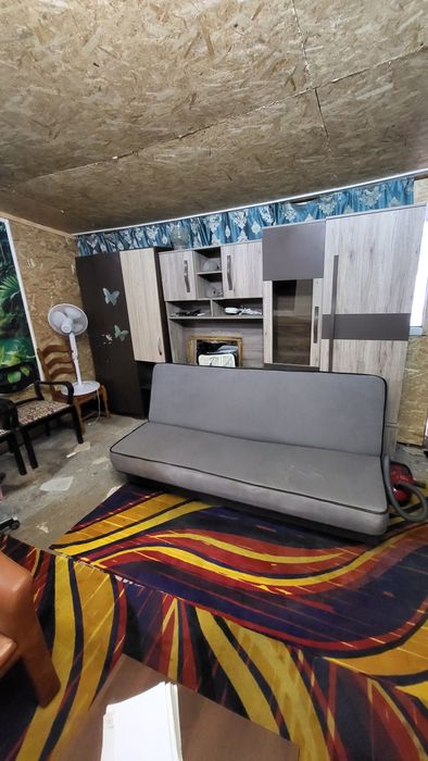 Vand mobila.si canapea extensibila in stare foarte buna