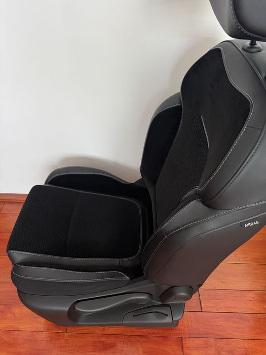 Scaun piele stanga sofer Renault Megane 4 2016-2025