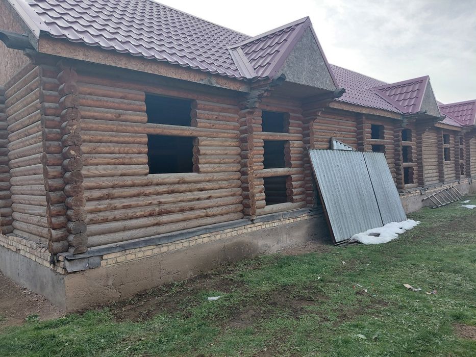 Продаётся крупный сруб — более 350 м²