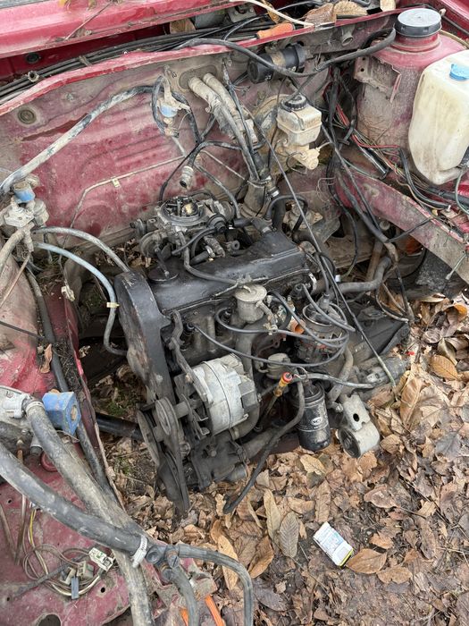 Продавам голф 2 1.6