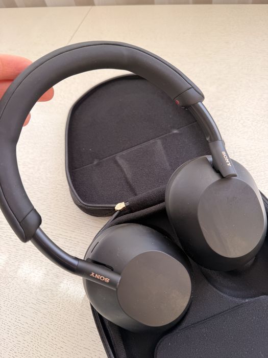 Нацшники оригинальные Sony WH-1000XM5