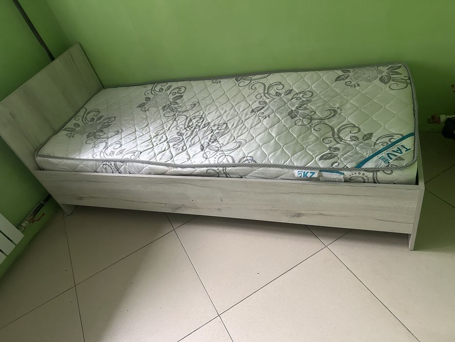 Шкафтар төсектер сатылады