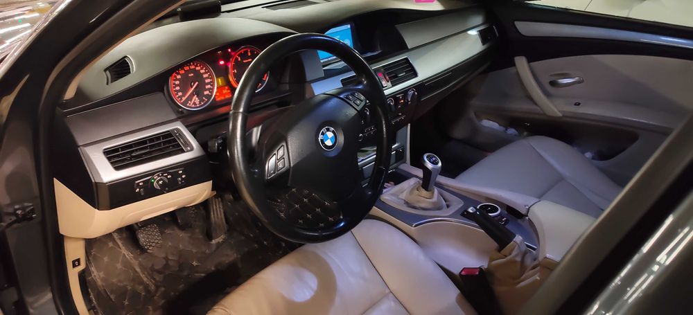 Vând BMW e61 520 2009