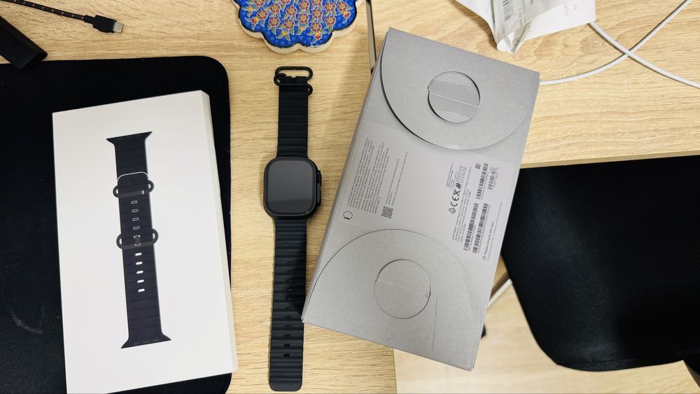 Apple watch ultra 2 - 49mm Black Ti - gps + cellular