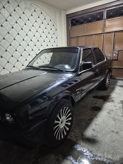 Bmw  E30 sotiladi