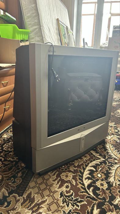 Продам телевизор